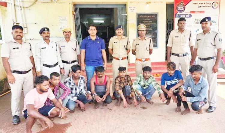 Shameful, Raipur's two real sisters were gang-raped by 10 accused, brutal incident in Bhansoj village, Raipur was returning to Rakhi dam on Thursday night, all accused arrested, main accused Poonam Thakur, son of BJP office-bearer of Mandirhasaud, Chhattisgarh, khabargali