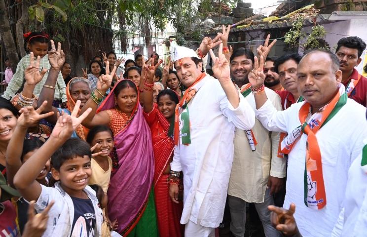 Gaur Brahmin Samaj and Sahu Samaj MLA Vikas Upadhyay took blessings, Raipur West Congress MLA Vikas Upadhyay, Assembly Elections, Election Campaign, Chhattisgarh, Khabargali