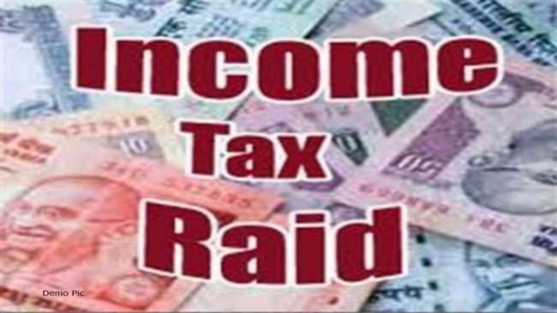 Income Tax Department raids in many districts including Radha Mohan Tower and Lal Ganga Midas in Raipur, Chhattisgarh, Khabargali