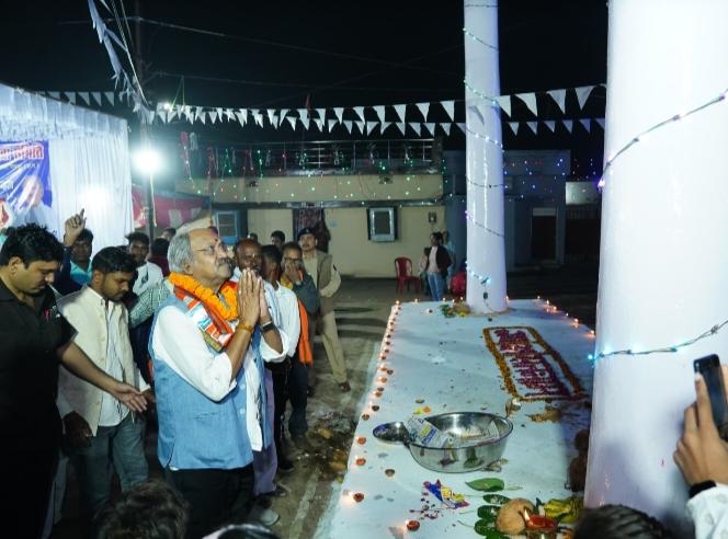 Senior Minister and MLA of Chhattisgarh Government Brijmohan Aggarwal, Satnami Samaj in Santoshi Nagar, Adarsh Nagar, Rajendra Nagar, Baba Ghasidas Jayanti Celebration, Raipur, Khabargali.