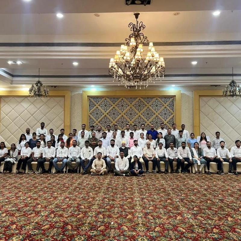 The owner of Popular Paints gave one day leave to the employees, an example of goodwill by the Bohra community, Jai Shri Ram, Ganga Jamuni Tehzeeb will be written in the entire plant with 1001 Ram Jyoti Diyas, Founder Directors Mansoor Zafar and Sabbir Hussain and company partner Mohammad Zafar.  ,Popular Paints and Chemical Raipur, Chhattisgarh khabargali
