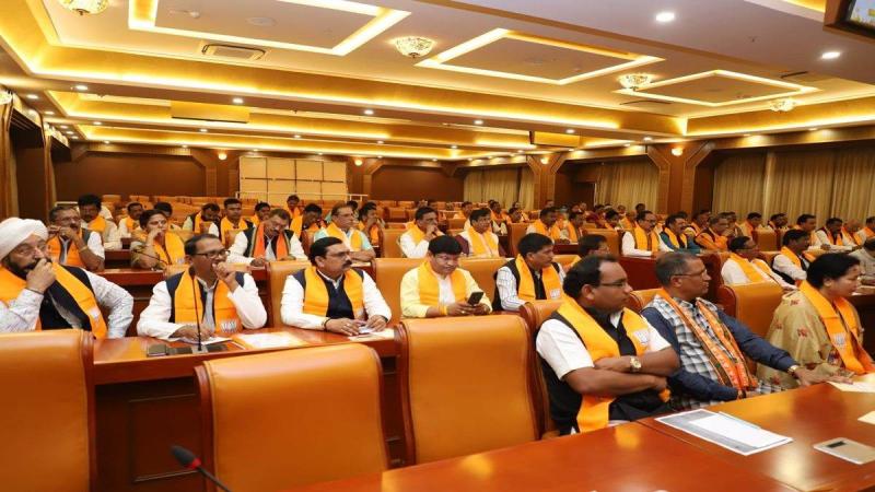 BJP made strategy for Lok Sabha elections, meeting of cluster in-charges, BJP started Gaon Chalo campaign for Lok Sabha elections 2024, Chhattisgarh, Khabargali