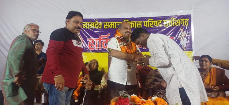 Saint Shri Sant Shiromani Shri Namdev Ji Maharaj's Enlightenment Day concluded, Shri Namdev Samaj Vikas Parishad Chhattisgarh Raipur organized, Purandar Mishra, MLA North Assembly Raipur, Councilor Smt. Seema Santosh Sahu, Provincial Patron Shri A.P. Namdev, Founder President and Patron Yogacharya K.L. Namdev, Shri KP Namdev ji, Mohanlal Namdev, Provincial President Rajesh Namdev, Provincial Women President Smt. Sushma Namdev, Provincial Vice President, Shankar Lal Namdev, Suresh Kumar Namdev, Chhattisgarh