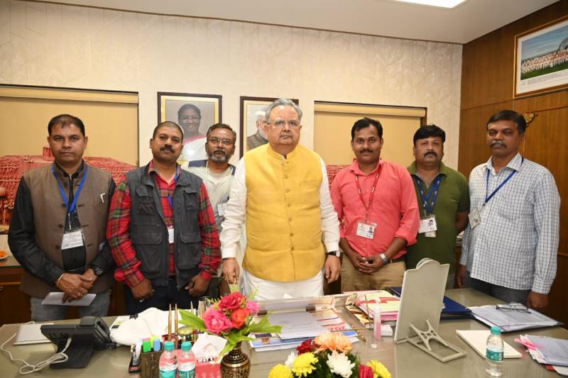 Assembly Speaker Dr. Raman promised immediate action on the problems of Video Journalist Association, Vishwanath Sahu, Chhattisgarh, Khabargali