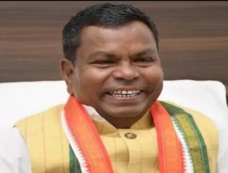 PCC chief Deepak Baij's ticket cancelled, Lakhma gets it, Lok Sabha elections, Chhattisgarh, Khabargali