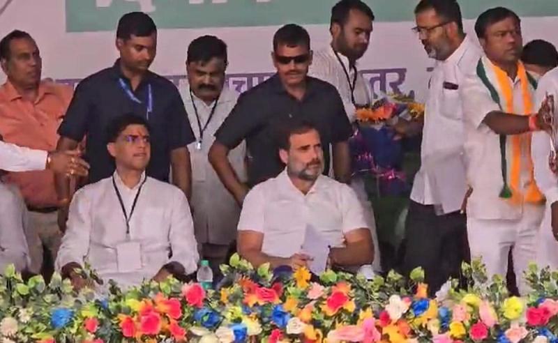 Rahul Gandhi reached Dantewada, Lok Sabha candidate from Bastar Kawasi Lakhma, Chhattisgarh, Khabargali