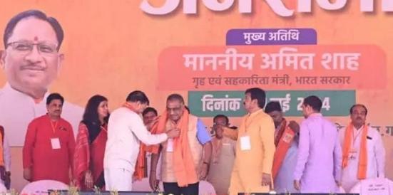 Former PCCF Rakesh Chaturvedi started political innings with BJP, Chaturvedi joined BJP before Amit Shah's public meeting in Katghora, Chhattisgarh, Khabargali