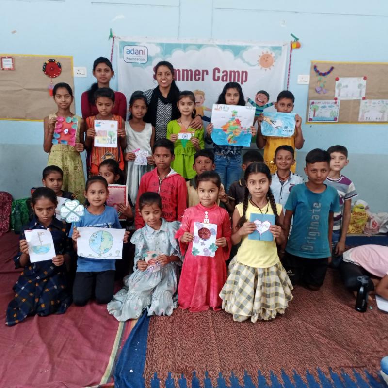 Adani Foundation's huge summer camp to enhance the skills of village children in various colors, RIPA Center of village Tarashiv, Manager Vibhas Karmakar, Assistant Engineer Abu Salem and Adani Foundation's Program Manager Deepak Kumar Singh, Educational Program Director Mrs. Preeti Prajapati, Sarpanch Manish Verma, Chhattisgarh, Khabargali