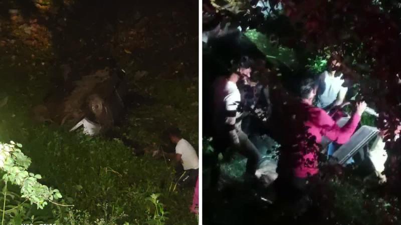 Chhattisgarh: 5 killed in two accidents- 1. Uncontrolled car fell into a pond, three dead, 2. Pickup overturned in a valley due to brake failure, two CAF soldiers dead, Khabargali