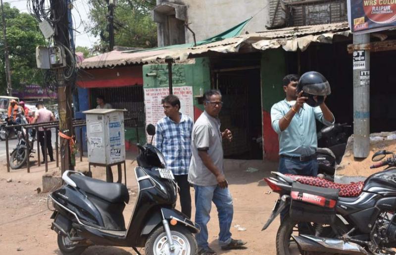English liquor shop opened on dry day in Raipur, Chhattisgarh Election Commission, Chhattisgarh, Khabargali