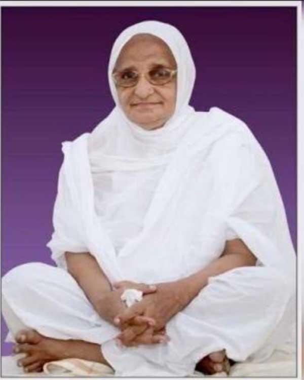 Jain Sadhvi Shashiprabha Shri died in a road accident, wave of mourning in Chhattisgarh Jain community, Khabargali