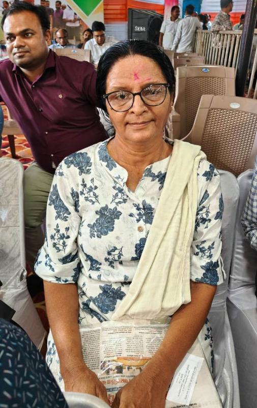 First woman JCB driver of Chhattisgarh, invitation from Japan for Expo, Chief Minister said we will send you to Tokyo raipurnews hindinews cg news latestnews raipurnews khabargali