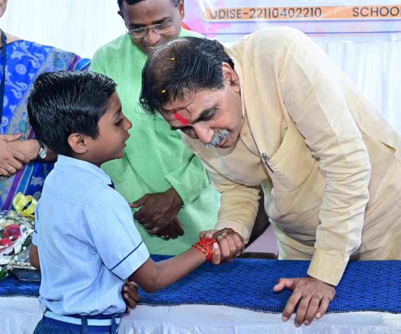 Rajesh Munat's big announcement in Mission School: Will invest the entire amount of MLA fund in the development of schools in Raipur West, former minister and senior BJP MLA Rajesh Munat, Raipur, Chhattisgarh, Khabargali