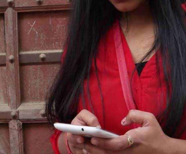 Adverse effects of social media, 55 girls left their homes in 6 months in Bastar alone..then what will be the figures for the whole state? 251430 minor girls disappeared across the country between 2019 and 2021, Chhattisgarh, Khabargali