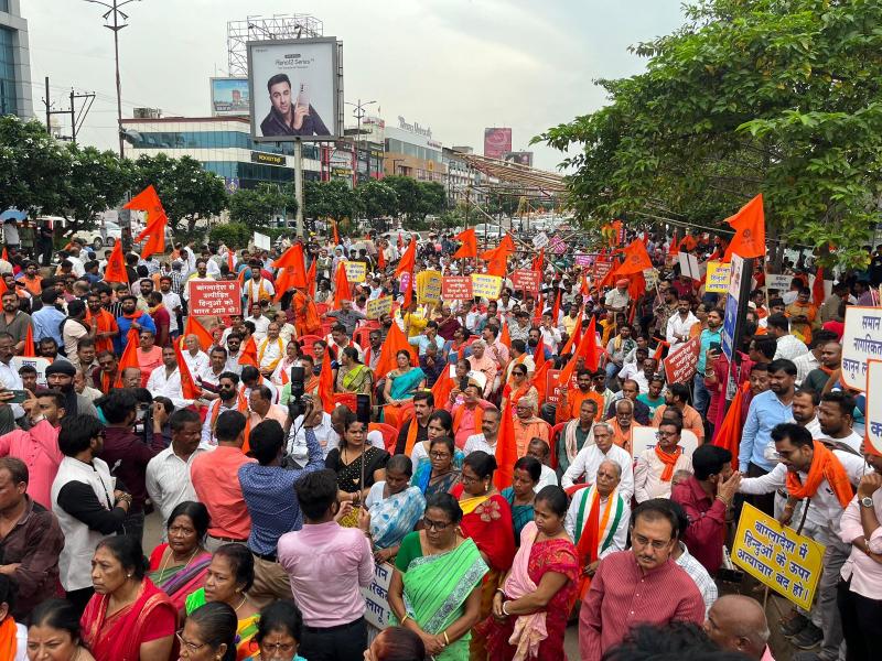 Hindu society showed its unique power in Raipur- More than 10,000 people participated in the protest rally, under the leadership of Sarva Sanatan Hindu Panchayat, Governor assured to discuss with President, Prime Minister and Home Minister, Ghanshyam Chaudhary, Bhagwati Sharma, Dr. Kuldeep Solanki, Chhattisgarh, Khabargali