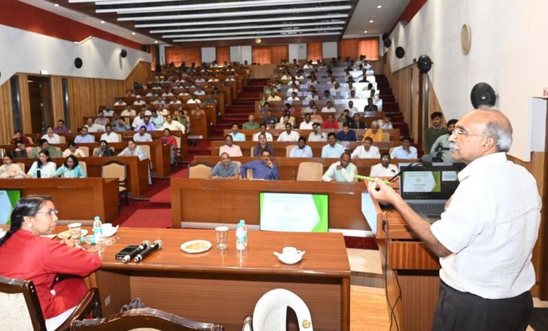 146 Ayush villages will be built in Chhattisgarh, information given to doctors for developing Ayush villages  cg  news hindinews latestnews chhattisgarhnews khabargali 