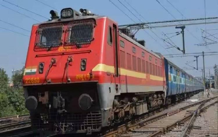 CG Train Cancelled: Problems of passengers increased during festive season, 15 trains cancelled.. latest news hindi news big news khabargali 