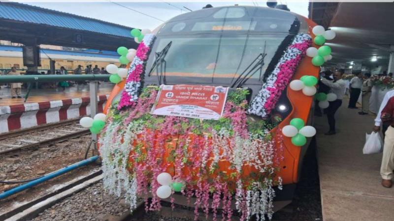 Vande Bharat inaugurated from Raipur station today, railway administration invited 1500 people... cg news hindinews vandebharat khabrgli 