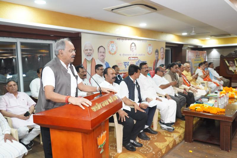 BJP is ready to make a record once again in Raipur South, MP Brijmohan filled enthusiasm among the workers, Khabargali