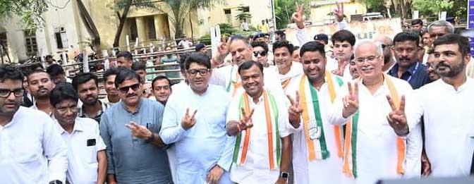 Congress candidate Akash Sharma filed nomination with a show of strength, Jogi's party supports Congress candidate Akash Sharma, Raipur, Chhattisgarh, Khabargali