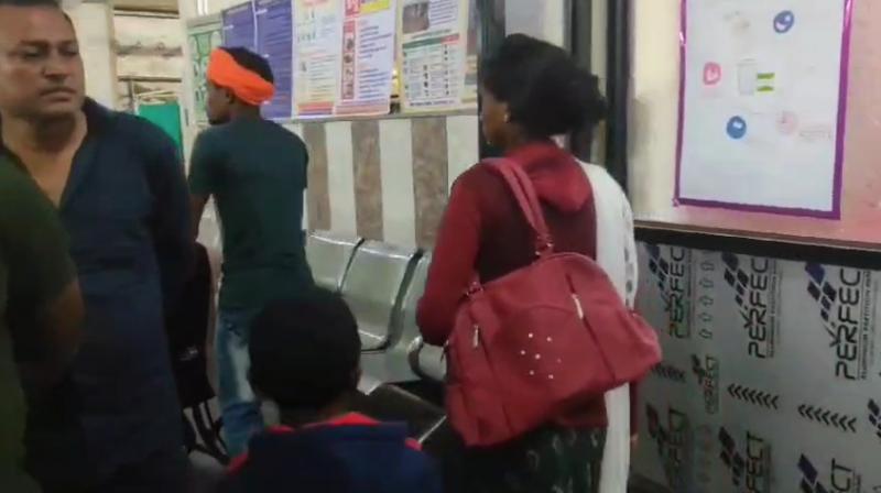 Crazy lover broke the eyes of the student, refused to marry her and then did this in a drunken state… cg news latest news cg big news khabargali