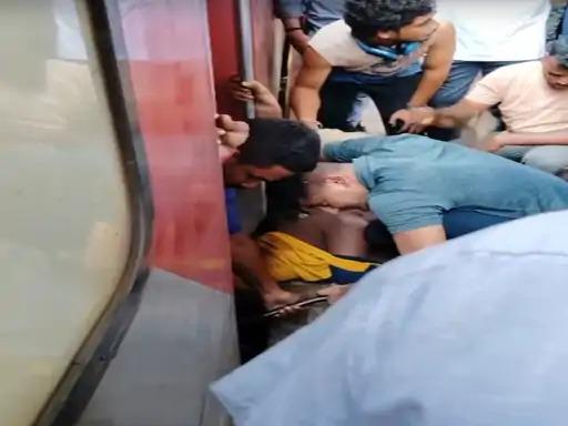 Tragic accident in Raipur railway station, youth fell from moving train, died  cg news  raipurnews cg bignews raipur railway station khabargali