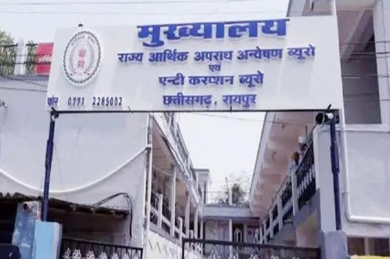 Eow का बड़ा एक्शन, पूर्व महाधिवक्ता सतीशचंद्र और आईएएस शुक्ला व टुटेजा पर केस दर्ज Big action by EOW, case registered against former Advocate General Satishchandra and IAS Shukla and Tuteja cg big news hindi news cg latest news khabrgali