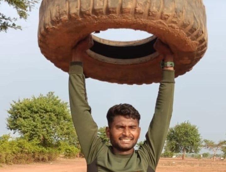 आर्मी भर्ती के दौरान युवक की हुई मौत, आखिरी राउंड कंप्लीट करते हुए आया हार्ट अटैक खबरगली Youth dies during army recruitment, heart attack while completing the last round, Khabargali  cg news hindi news latest news cg balod news khabargali