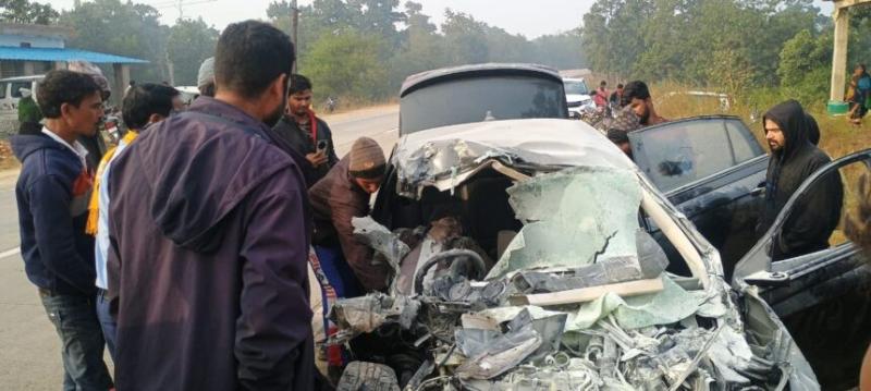 अंबिकापुर में बड़ा सड़क हादसा, 5 युवकों की दर्दनाक मौत खबरगलीMajor road accident in Ambikapur, painful death of 5 youths cg Big news latest news cg hindi news khabargli