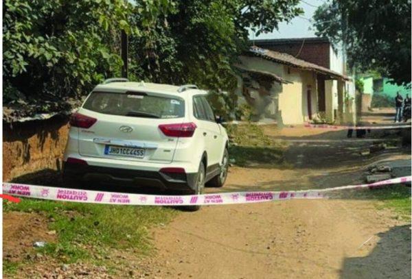 सराफा कारोबारी हत्या मामले में अपडेट, लूट की कार पुलिस ने बालको क्षेत्र से की बरामद खबरगली Update in the murder case of bullion trader, police recovered the looted car from Balco area KhabarGali cg news cg big news hindi news cg latest news chhattisgrh news khabargali