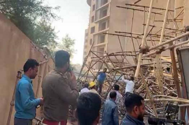 रायपुर में भरभरा कर गिरी बिल्डिंग, मलबे में दबे 10 मजदूर खबरगली Building collapses in Raipur, 10 workers buried under debris cg news cg big news hindi news cg latest news khabargali