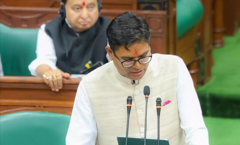 Box of gifts opened: Teachers will be recruited in Chhattisgarh, announcement of new nursing college and physiotherapy college, launch of Chief Minister Ring Road Scheme, State Capital Region Office will be established, gift of 12 new nursing colleges, gift of Metro from Raipur to Durg, Vishnudev government also brought Chief Minister Tower Scheme, Raipur, Khabargali, Say Government of Chhattisgarh