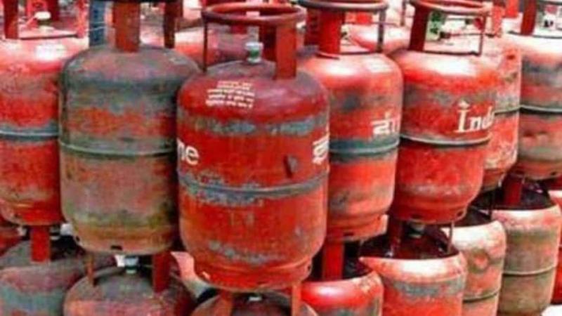 LPG prices increased by 50 rupees latest news hindi news khabargli 