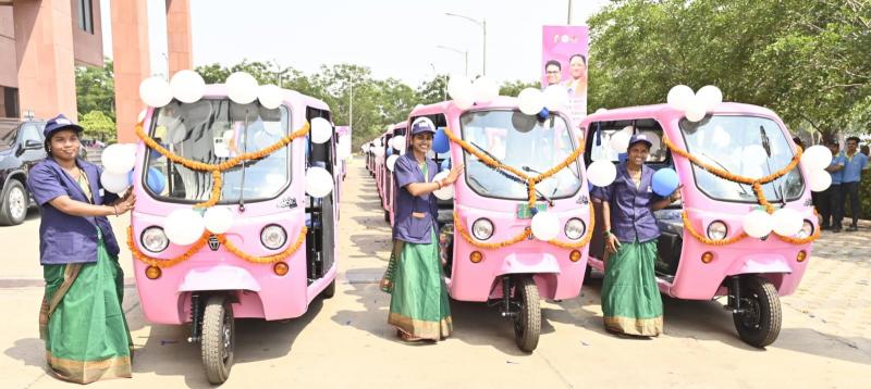 Chief Minister Vishnudev Sai inaugurated e-auto service in Nava Raipur cg news hindi News latest news khabargli 