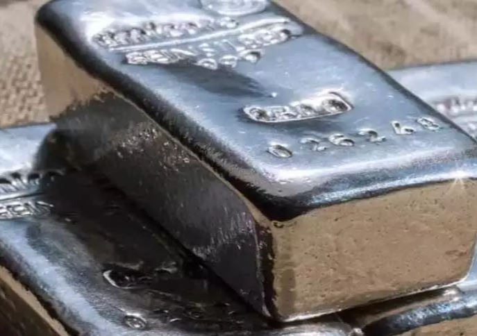 Silver worth 60 lakhs seized in Raipur, youth was carrying it on bike latest news hindi news khabargali 