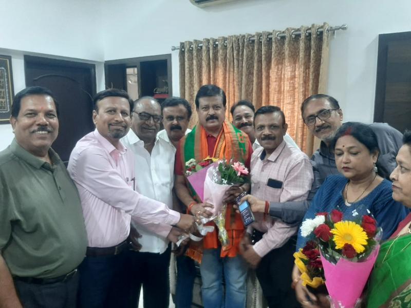 People of Chhattisgarh Kayastha Samaj congratulated and wished the newly appointed Chairman of Civil Supplies Corporation, Sanjay Srivastava, Raipur, Chhattisgarh, Khabargali