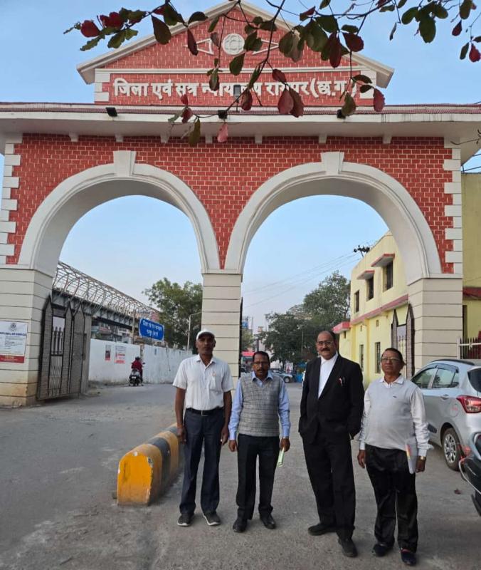 Crime of fraud and document forgery registered against fake president of Kunbi Samaj Organisation Devraj Pardhi and his associates Purushottam Tondre and Shyam Deshmukh, court issued warrant, Mishra Chamber Raigarh's senior lawyer Ashok and Ashish Kumar Mishra had filed criminal case in the court, former president of the organisation Rameshwar Nakatode, Raipur, Chhattisgarh, Khabargali