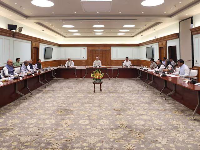 A three-level plan has been made for cleaning the Yamuna... PM Modi held a high-level meeting, from Union Home Minister Amit Shah to Delhi LG, CM Rekha were also present, a 'people's movement' will also be started to connect the river with the public, New Delhi, Khabargali