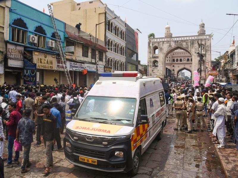 17 people died in Hyderabad, massive fire broke out near Charminar latest news hindi news big news khabargali 