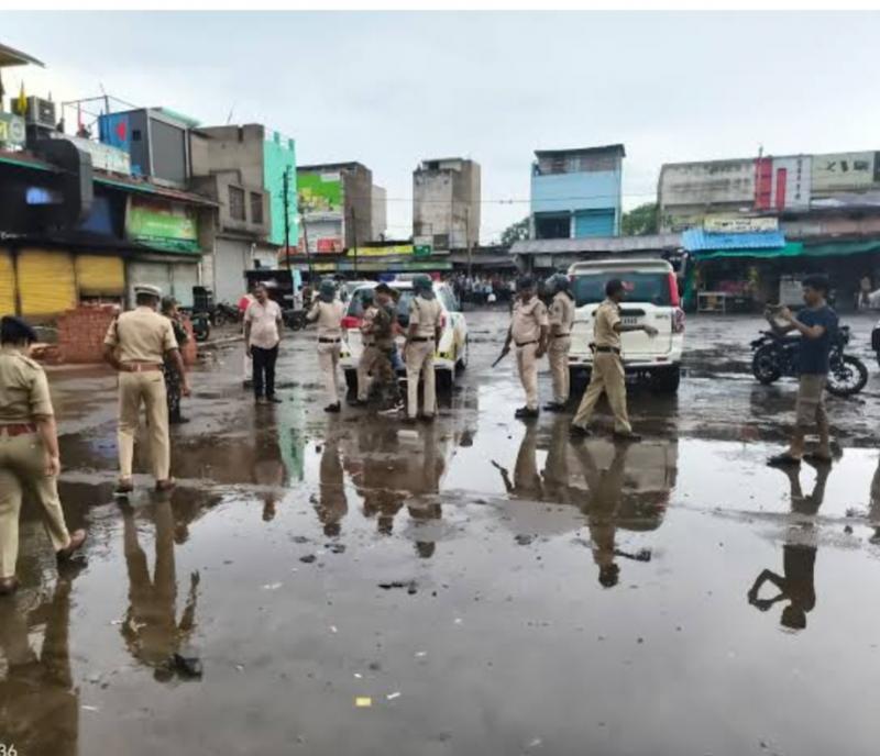  Bomb found at bus stand caused commotion, teams from other departments including ambulance reached। Latest news hindi news Big news hindi news khabargali 