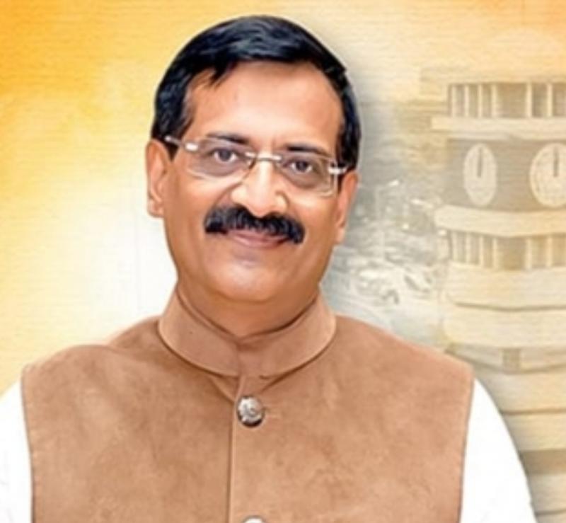 Apex Bank Chairman and BJP State Spokesperson Kedar Gupta has been made the Independent Director, Non Official, of Navratna Company Mazgaon Dockship Builders Limited. This company is under the Ministry of Defense and manufactures ships and submarines. Raipur, Chhattisgarh, Khabargali