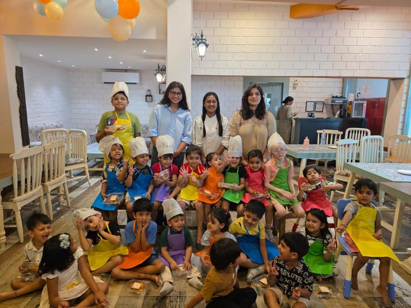“Little kids made their own waffles in a one day workshop”, Chef Krishna Nathani and Pavitra of Sugarbliss taught 25 little kids how to make waffles, Raipur, Chhattisgarh, KhabarGali