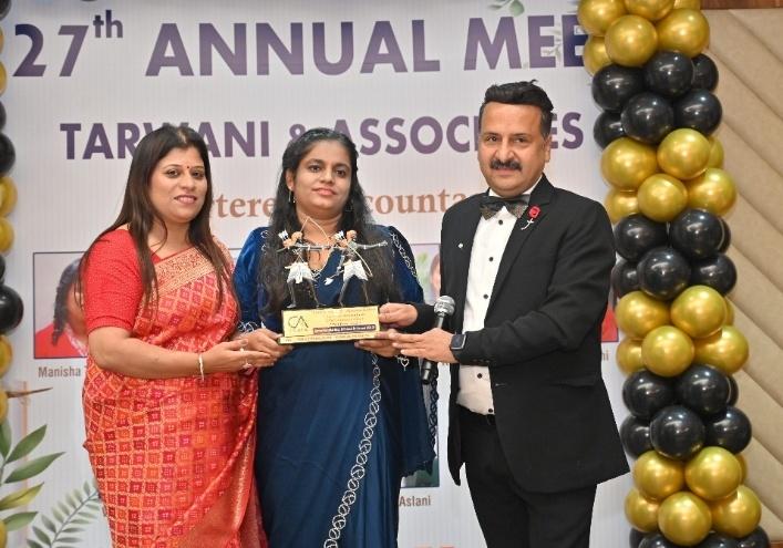 27th Annual Meeting of Tarwani & Associates concluded, Muskan Sharma got BCD and Lokesh Agrawal got Best Article Award, Raipur, Chhattisgarh, Khabargali