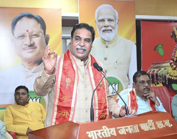 El 3 de agosto se llevará a cabo un gran Kavad Yatra desde Raipur West con pompa y espectáculo bajo el liderazgo de Moonat, MLA Rajesh Moonat, Chhattisgarh, Khabargali