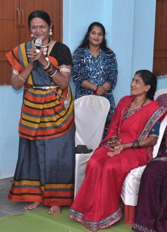 JCB Didi Damyanti will participate in the expo of Japan and Malaysia, Chief Minister provided financial help Chhattisgarh news hindi news Big news latest news khabargali 