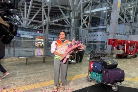 Chhattisgarh's daughter Nami Rai Parekh returned after winning gold in Japan, received a grand welcome in the capital Raipur News hindi news big news latest News khabargali 