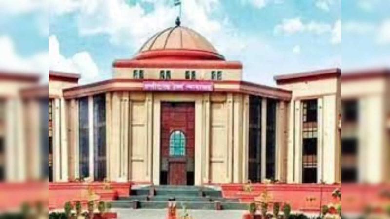 Bureaucracy brought disrepute to Chhattisgarh government, High Court issued warrant and contempt notice to three IAS officers, Khabargali