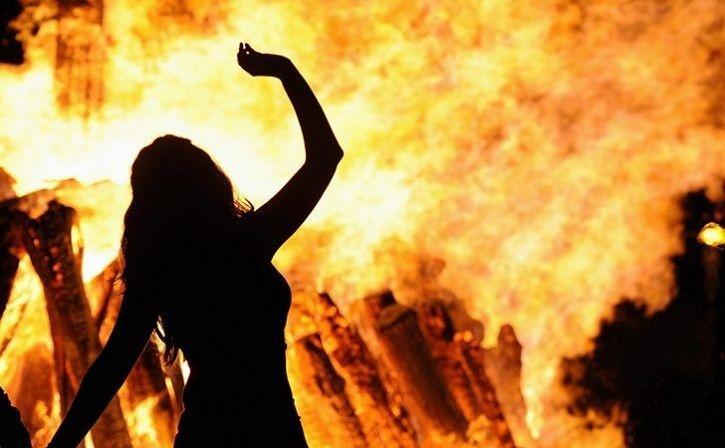 Woman dies in fire, dowry death case filed against husband hindi News Big News latest News khabargali 