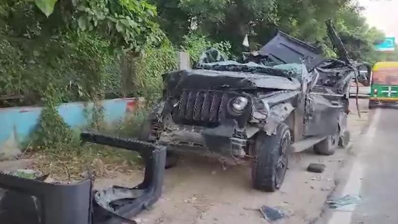 Thar car crashes into a divider in Haryana, killing 2 boys and 3 girls hindi News big News latest News khabargali 