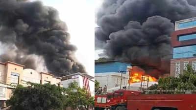A massive fire broke out in a paint factory, smoke was visible across the city, and the fire brigade brought it under control. Hindi news big News latest news khabargali 